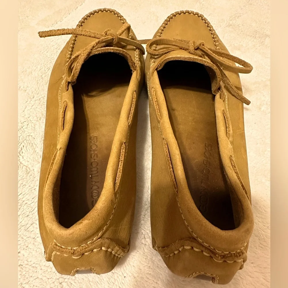 Goody Two-Shoes womens brown tan slip on loafers soft Leather Made in Brazil S-9
